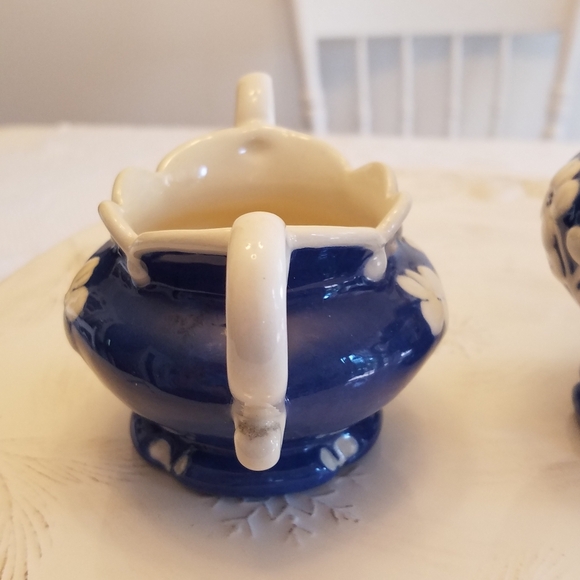 Set of 2 Beautiful Glazed  Ceramic Creamer Sugar Set Blue Floral - Picture 4 of 16